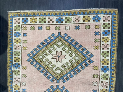 Vintage Rug, Handmade Rug, 3.3 x 4.4 Oushak Rug, Turkish Rug, Natural Wool Rug, Fun Rug, Persian Rug, Soft Wool Rug, wholesale Rug