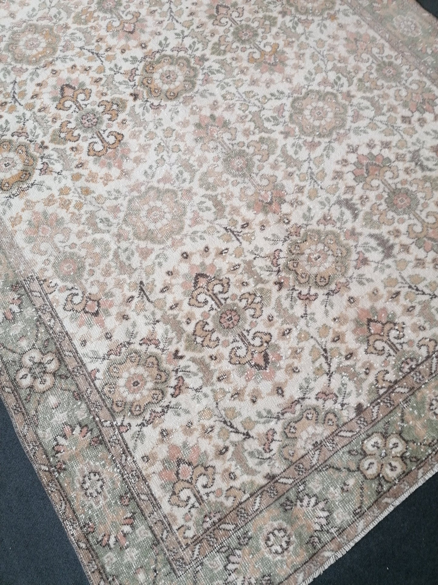 6.3 x 10 Oushak turkish rug vintage rug, vintage oushak rug, handmade rug