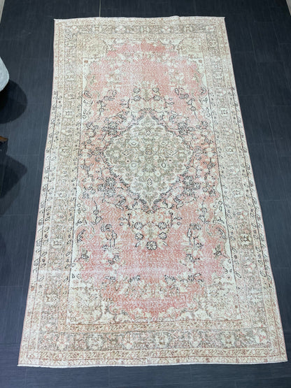 Floral Vintage RUG Antique TURKISH Rug Vintage Distressed 5.4 x 10 Rug Wool Oushak Rug Hand Made Vintage Rug Pink Persian Rug