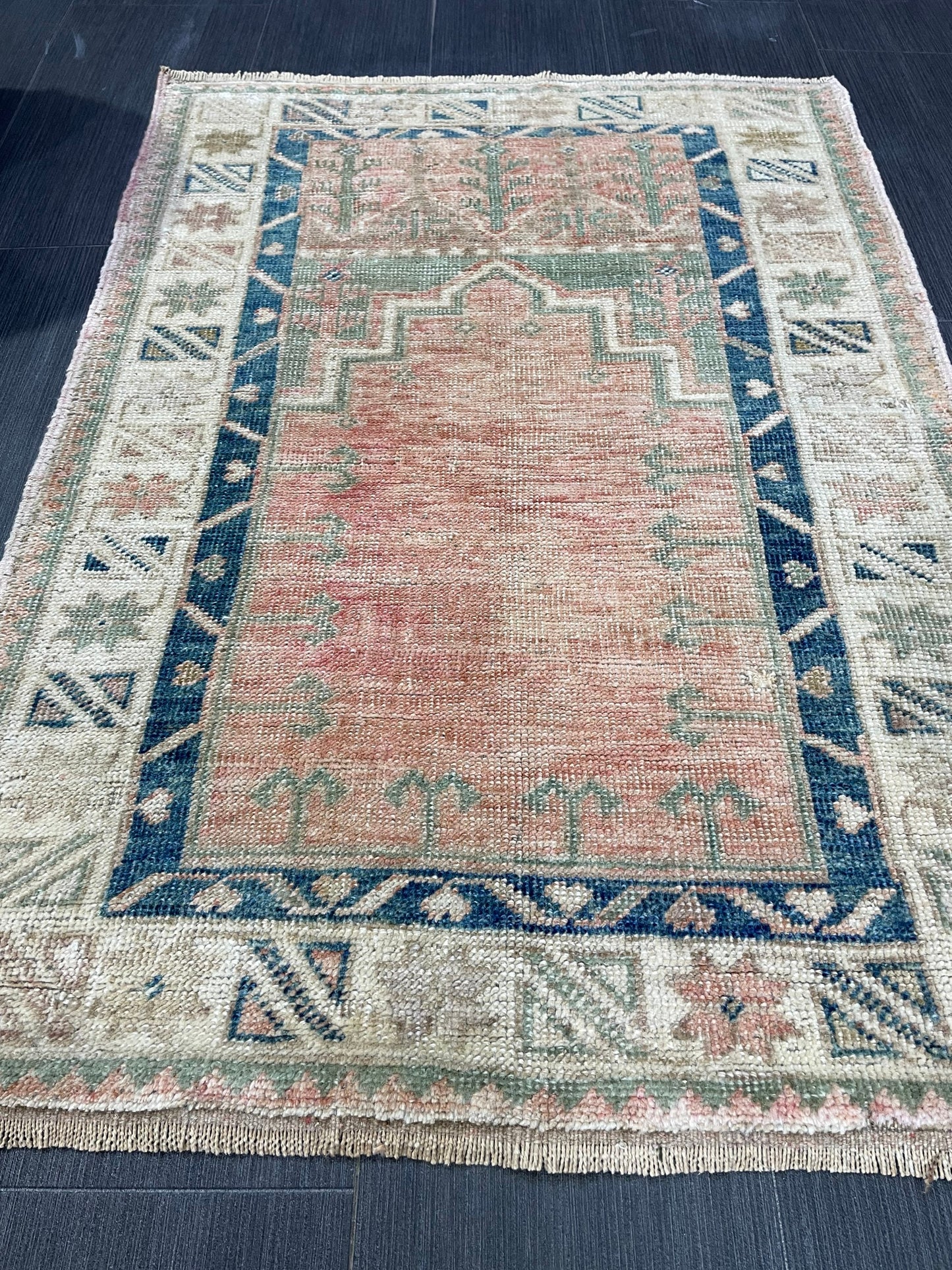 Muted Vintage RUG, Turkish Oushak Rug, Antique 2.5 x 3.7 Rug, Vintage Wool Rug, Handmade Rug, Hand Knotted Rug, Meditation Rug, Fun Rug