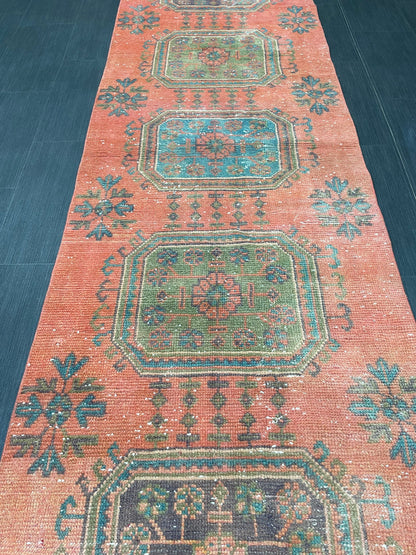 Vintage Runner Rug 2.8 x 11 Turkish Runner Rug Varigated Red Vintage Runner Rug Hallway Runner Rug Kitchen Runner Rug Wool Runner