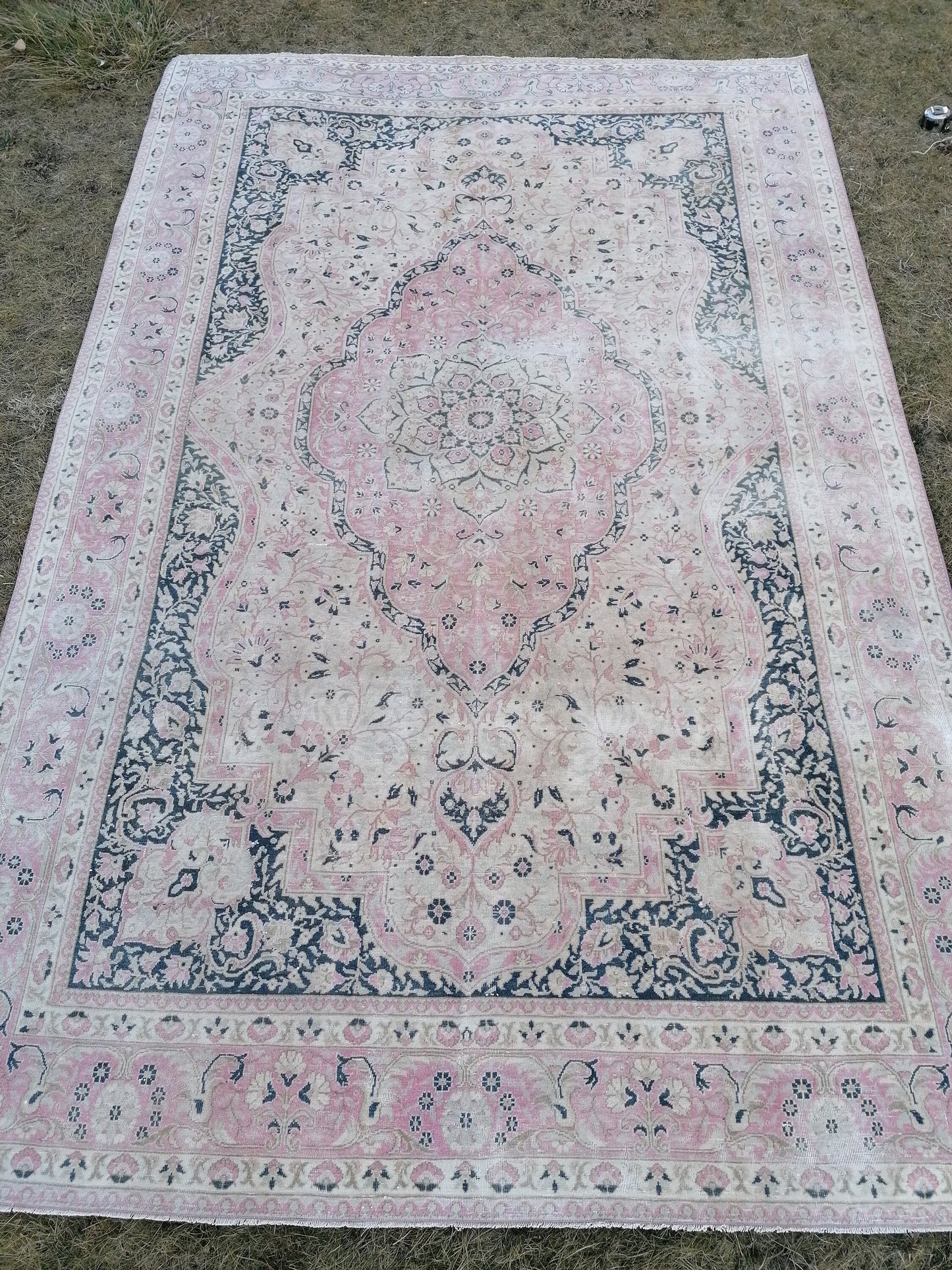 6.7 x 10.2 vintage rug. turkish oushak rug rustic, tribal rug retro rug traditional turkish rug