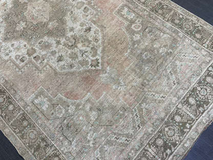 Vintage Rug, Handmade 6 x 11.2 Rug, Muted Oushak Rug Rustic Persian Rug, Turkish Rug, Hand Knotted Wool rug, Vintage Oriental Rug