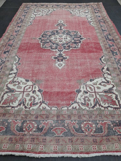 Vintage Turkish Rug 6.6 x 10.9 Red Vintage Persian Rug Muted Vintage Rug Wool Muted Oushak Rug Hand Made Rugs Vintage Distressed Turkish Rug