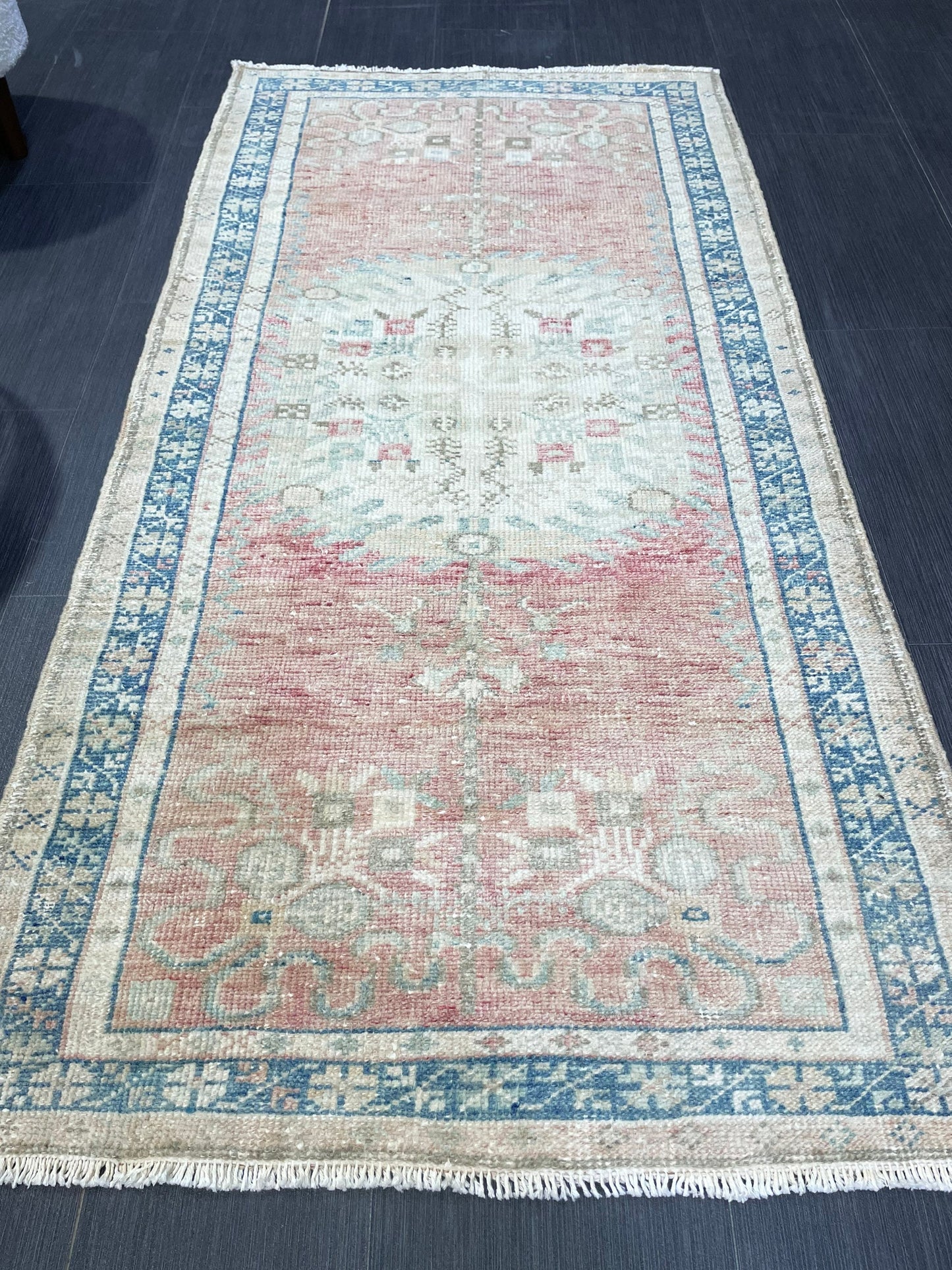 Vintage Rug, TURKISH 2.9 x5.5 Rug,  HANDMADE Rug, Fine Hand Knotted Oushak Rug, Persian Rug Oriental Rug, Quality Rug