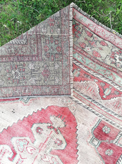 5x8 handmade anatolian rug, vintage Turkish wool rug, oushak bedroom rug, living room rug