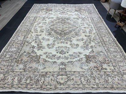 Muted Vintage Rug Neutral 7 x 10.5 Persian Rug Vintage  Rug Wool Oushak Rug Neutral Handmade Rug Vintage Turkish Rug Hand Knotted Rug