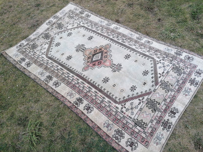 Vintage turkish rug, oushak vintage rug, kitchen rug, wool rug. hand made rug, are rug, 4'5x7'2 feet