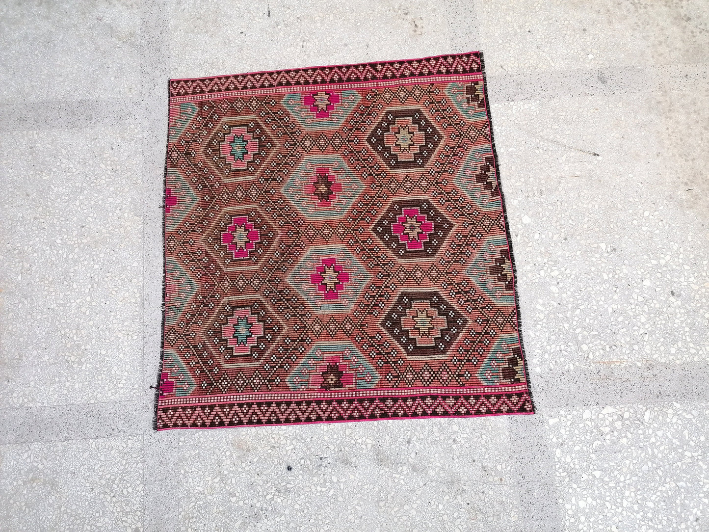 5'9x5'5 flatwoven with embroidery rug turkish hand made rugs vintage turkish rugs oushak rug vintage oushak rug, wool rug