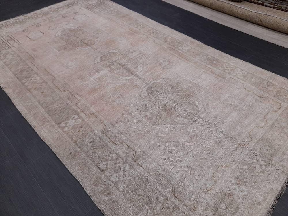 Muted Vintage Oriental RUG Persian Rug Muted Vintage Rug Vintage 5.8 x 10.5 Rug Neutral Oushak Rug Hand Made Rugs Vintage 6x10 Turkish Rug