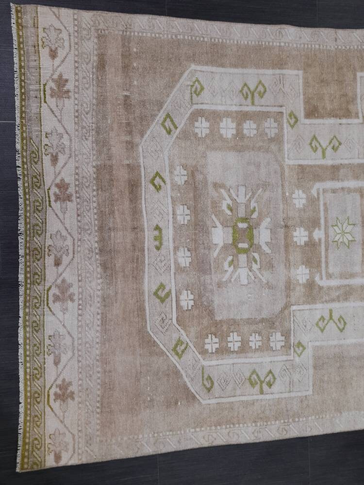 NEUTRAL Medium Pile Wool Turkish Rug 4.5 x 9 Rug, Muted Rug Muted Wool Oushak Rug Neutral Oriental Rug, Vintage Rug Muted Hand Made Rug