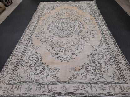 Vintage Turkish Rug 5.5 x 9 Vintage Rug Hand Made Oushak Rug Farmhouse Rug Wool Pile Rug Rustic Rug Wool Bohemian Rug Vintage Turkish Rugs,