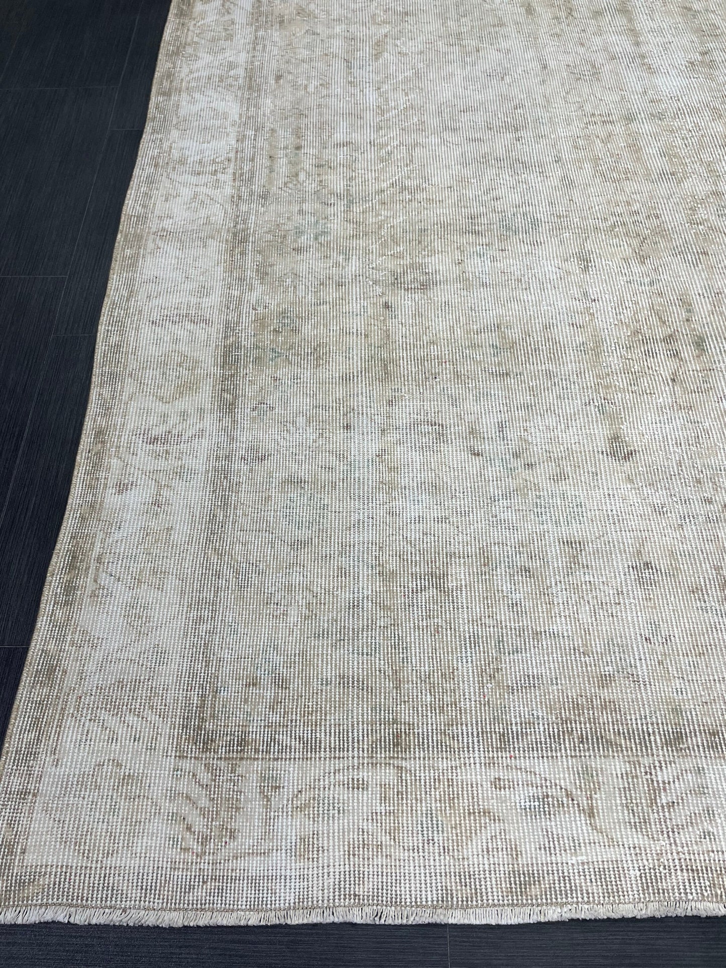 Large Vintage Muted RUG TURKISH Rug 5.7 x 9.2 Vintage Persian Rug Vintage Oriental Rug Wool Distressed Rug Handmade Rugs Vintage Turkish Rug