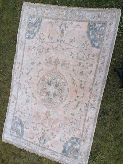 Muted turkish rug 8'2x5'4 pastel turkish rug, vintage turkish rug, oushak vintage rug, vintage anatolian hand made rug
