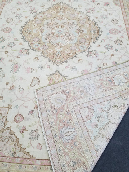 10'2x6'7  large size rug, muted vintage rug