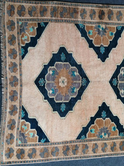 Blue OUSHAK RUG TURKISH Runner Rug Vintage 4.4 x 9.4 Runner Rug Vintage Runner Rug Wool Oushak Rug Hand Made Rugs Vintage Turkish Runner Rug