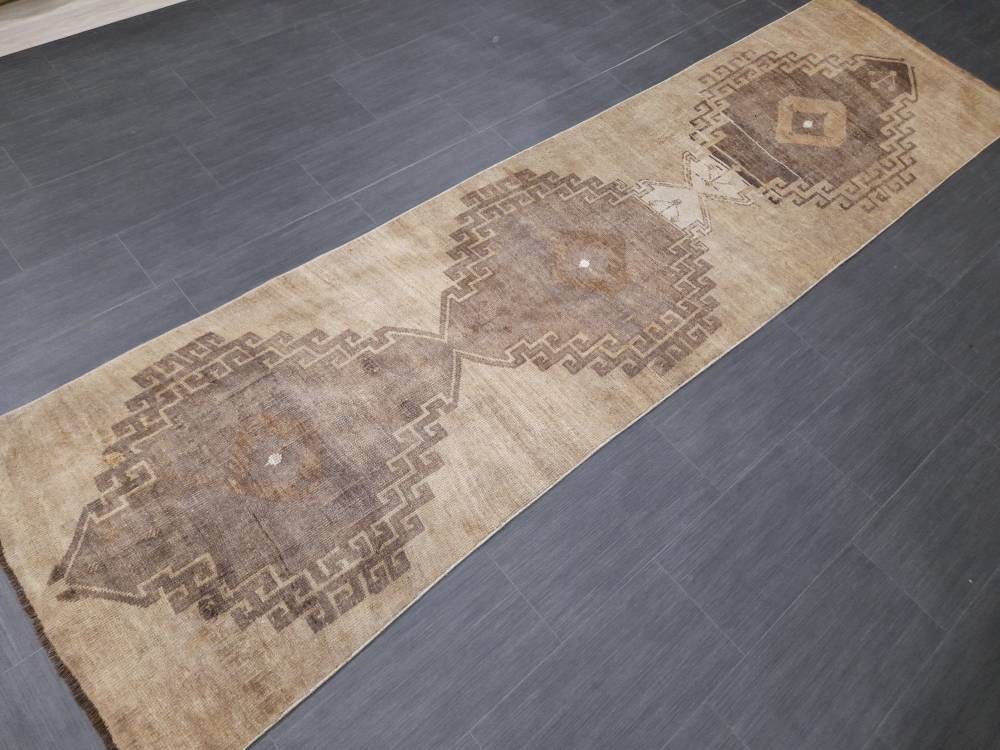 Neutral Vintage Runner Rug 2.7 x 10.3 Brown Vintage Runner Rug Turkish Hallway Runner Kitchen Runner Wool Runner Rug Oushak Runner No Dye