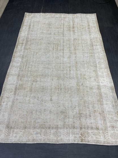 Large Vintage Muted RUG TURKISH Rug 5.7 x 9.2 Vintage Persian Rug Vintage Oriental Rug Wool Distressed Rug Handmade Rugs Vintage Turkish Rug