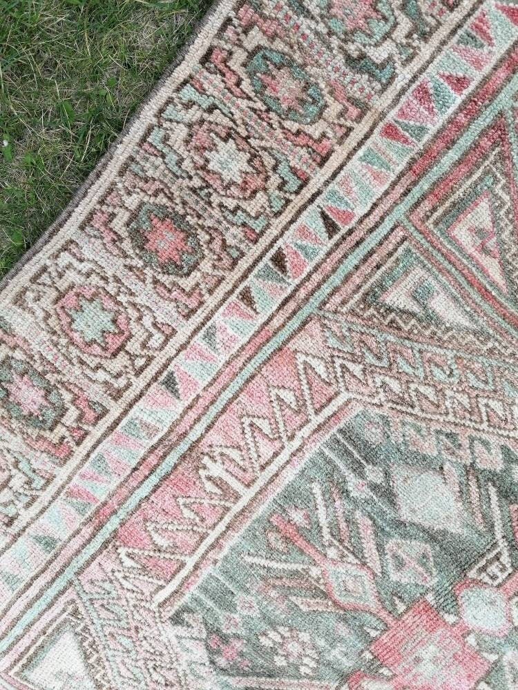 Vintage handmade wool bedding rug turkish bedroom rug 3'10x5'8 oushak rug,  bohemian rug, living room rug