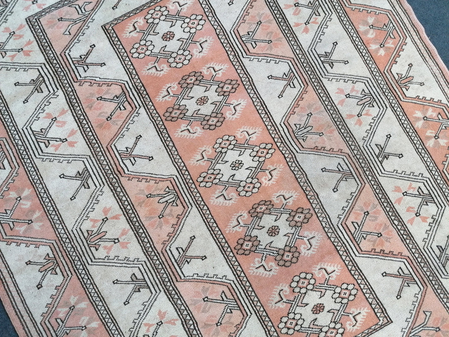 Vintage handmade wool rug 5'5x7'4 turkish rug, bohemian rug, living room rug, bedroom vintage rug, oushak rug