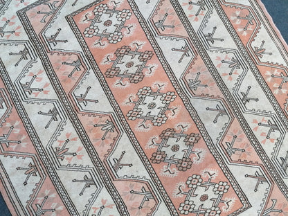 Vintage handmade wool rug 5'5x7'4 turkish rug, bohemian rug, living room rug, bedroom vintage rug, oushak rug