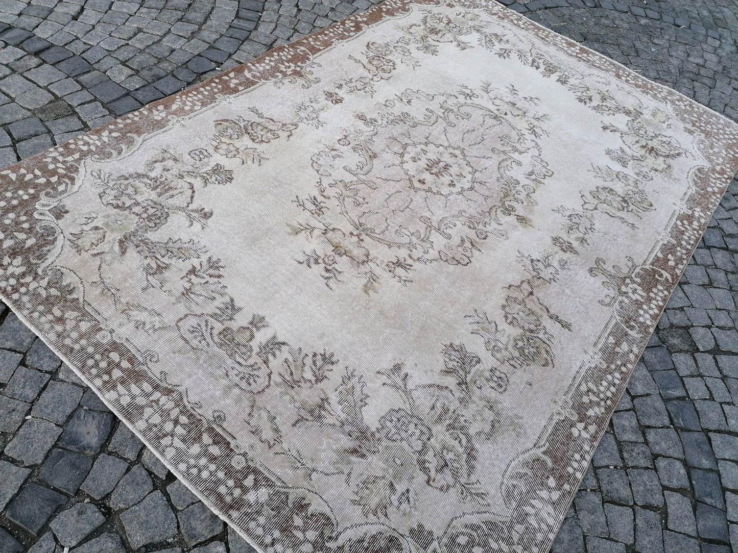 10'x6'9 muted oushak turkish rug, large turkish rug, pastel vintage rug,kitchen rug, vintage anatolian rug,unique hand made rug,bohemian rug