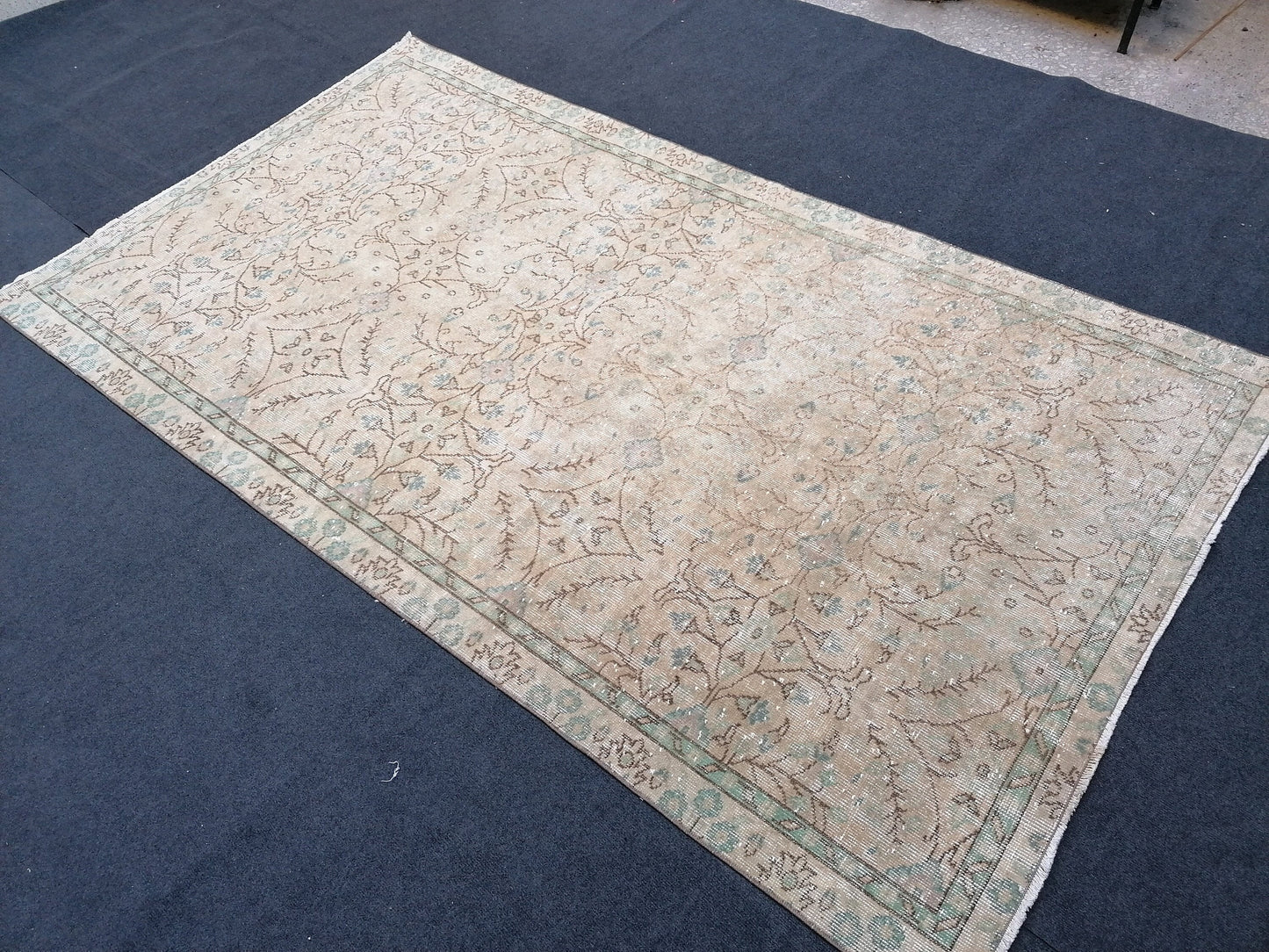 Oushak turkish rug, vintage turkish rug,oushak vintage rug,vintage rug,kitchen rug, vintage anatolian rug,unique hand made bohemian 8'6x4'9