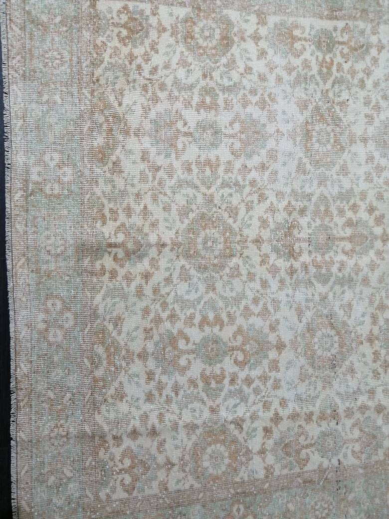 Vintage Turkish Rug 5.9 x 10. 3 Muted Vintage Persian Rug Muted Vintage Rug Wool Muted Oushak Rug Hand Made Rugs Vintage 6x10 Turkish Rug