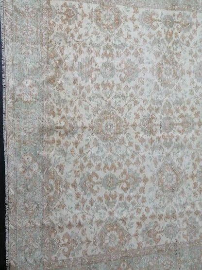 Vintage Turkish Rug 5.9 x 10. 3 Muted Vintage Persian Rug Muted Vintage Rug Wool Muted Oushak Rug Hand Made Rugs Vintage 6x10 Turkish Rug
