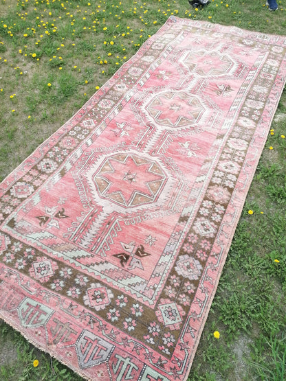 11'x4'9 anatolian runner rug, old oushak turkish runner rug, vintage turkish runner rug, vintage kitchen rug, vintage rug