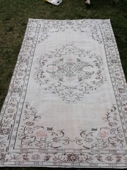 Natural handmade wool rug, living room rug, distressed rug 5'10x9 vintage rug,oushak turkish rug