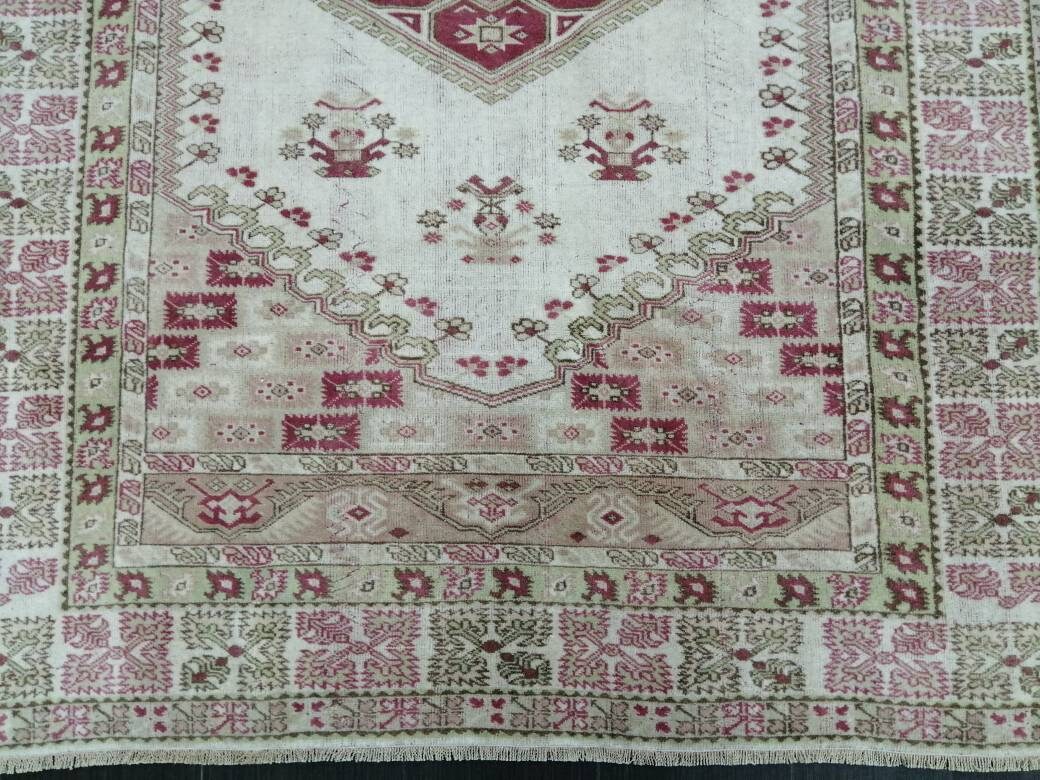 WOOL RUG Turkish Area Rug 5.3 x 7 Pink Vintage Rug Fan Hand Made Cute Oushak Rug Persian Muted Rug Earth Tones Rug Wool Pile Rug Rustic Rug