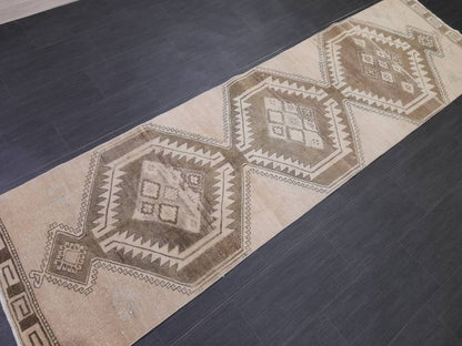 NEUTRAL Turkish RUNNER Rug Neutral 2.7 x 9.6 RUNNER Vintage Muted Short Runner Oriental Runner Rug, Turkish Runner Neutral Persian Runner