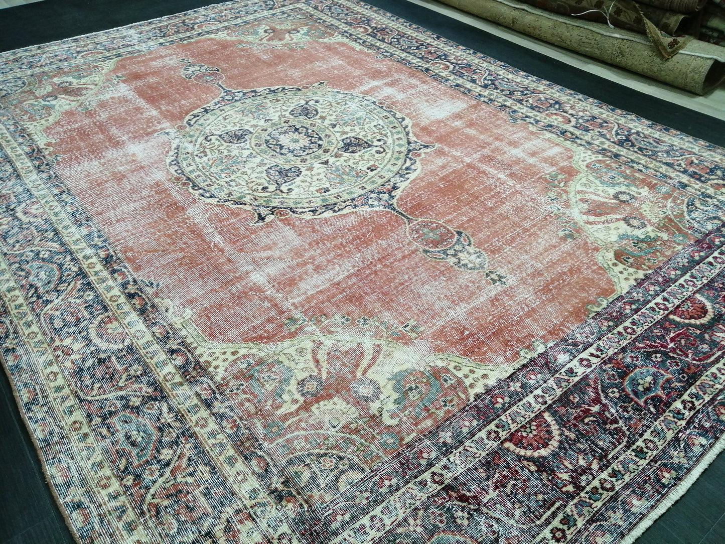 Oriental Vintage RUG 8x11 Distressed Rug Turkish Vintage Persian Rug Vintage Rug  Wool Oushak Rugs Antique Turkish Rug Muted Living room
