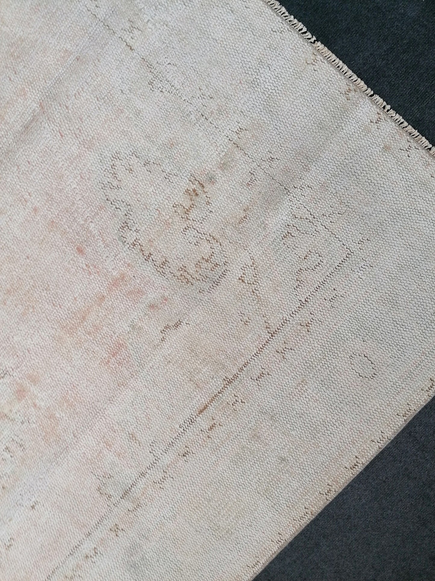 Distressed vintage rug 5'8x9 muted hand made rug, faded antique rug, rustic rug, floral rug turkish rug farmhouse rug,vintage rug, wool rug