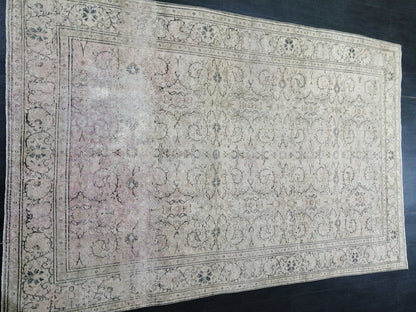 Muted Distressed Vintage Rug 9.2 x 6 Turkish  Rug, Muted Rug Oushak Rug Floral Rug Oriental Rug Antique Rug