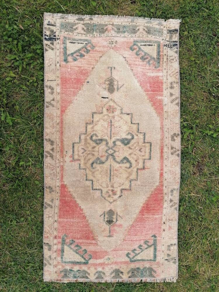 1.7x3 feet Turkish small rug, vintage rug, wool rug, oushak rug, bath rug
