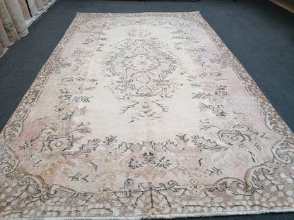 Large turkısh rug 9x5'5 faded vıntage rug, oushak vıntage turkısh rug, anatolian hand made rug,wool rug