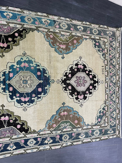 Antique Rug, TURKISH RUG, VINTAGE Rug, Living Room4.9 x 7.9 Rug, Oushak Rug, Handmade Rug, Earth Tones rug, Persian Rug, farmhouse rug