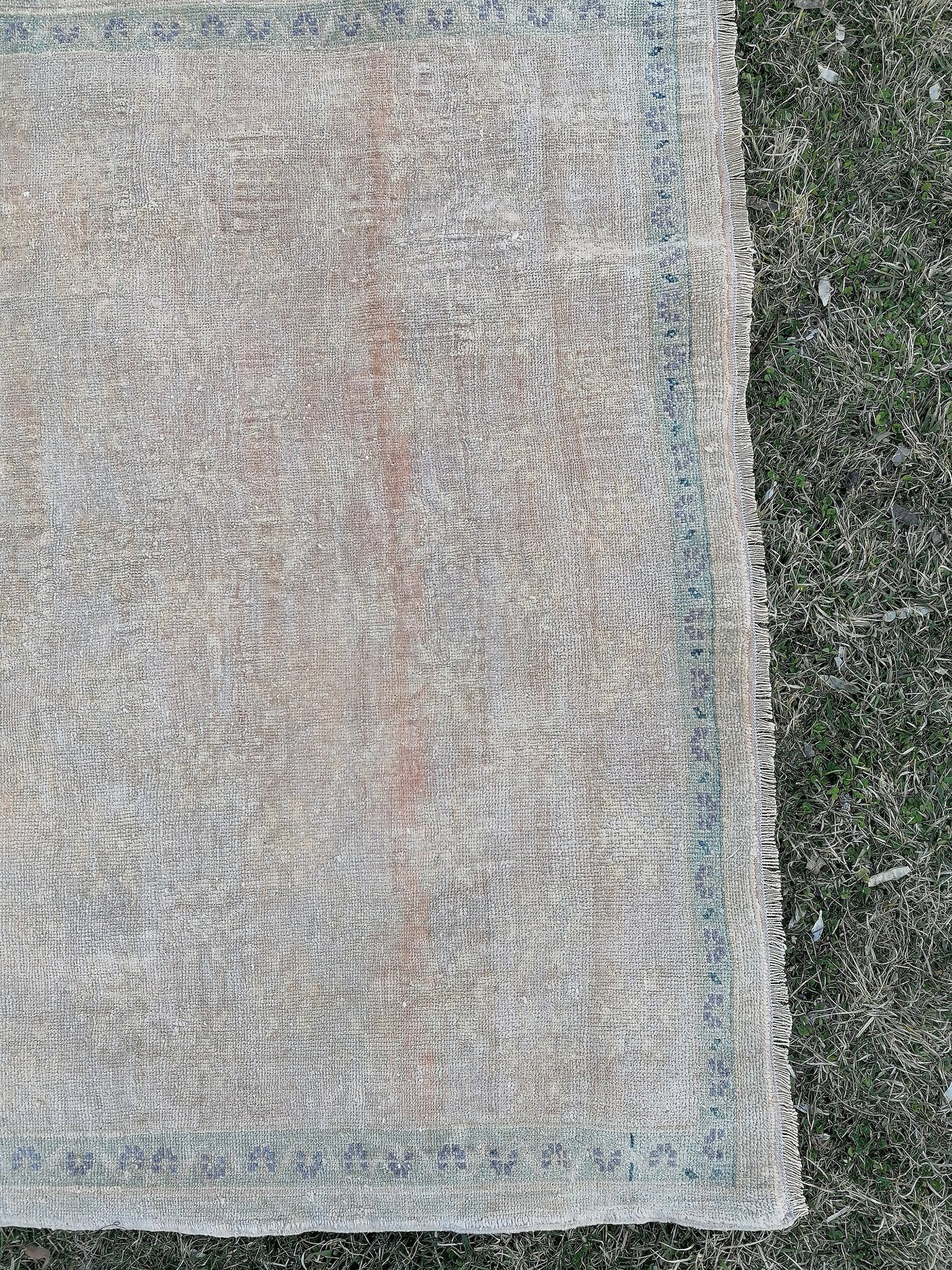 Turkısh neatural muted rug, vıntage wool rug 4'2x6'4 oushak hand made rug