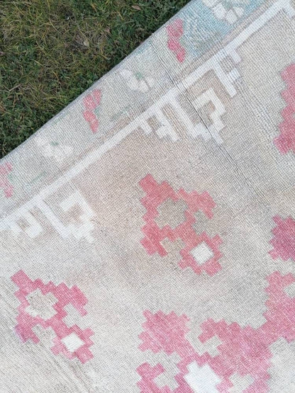 Vintage oushak rug, turkish rug 4'7x8 pastel vintage rug, handmade wool runner,