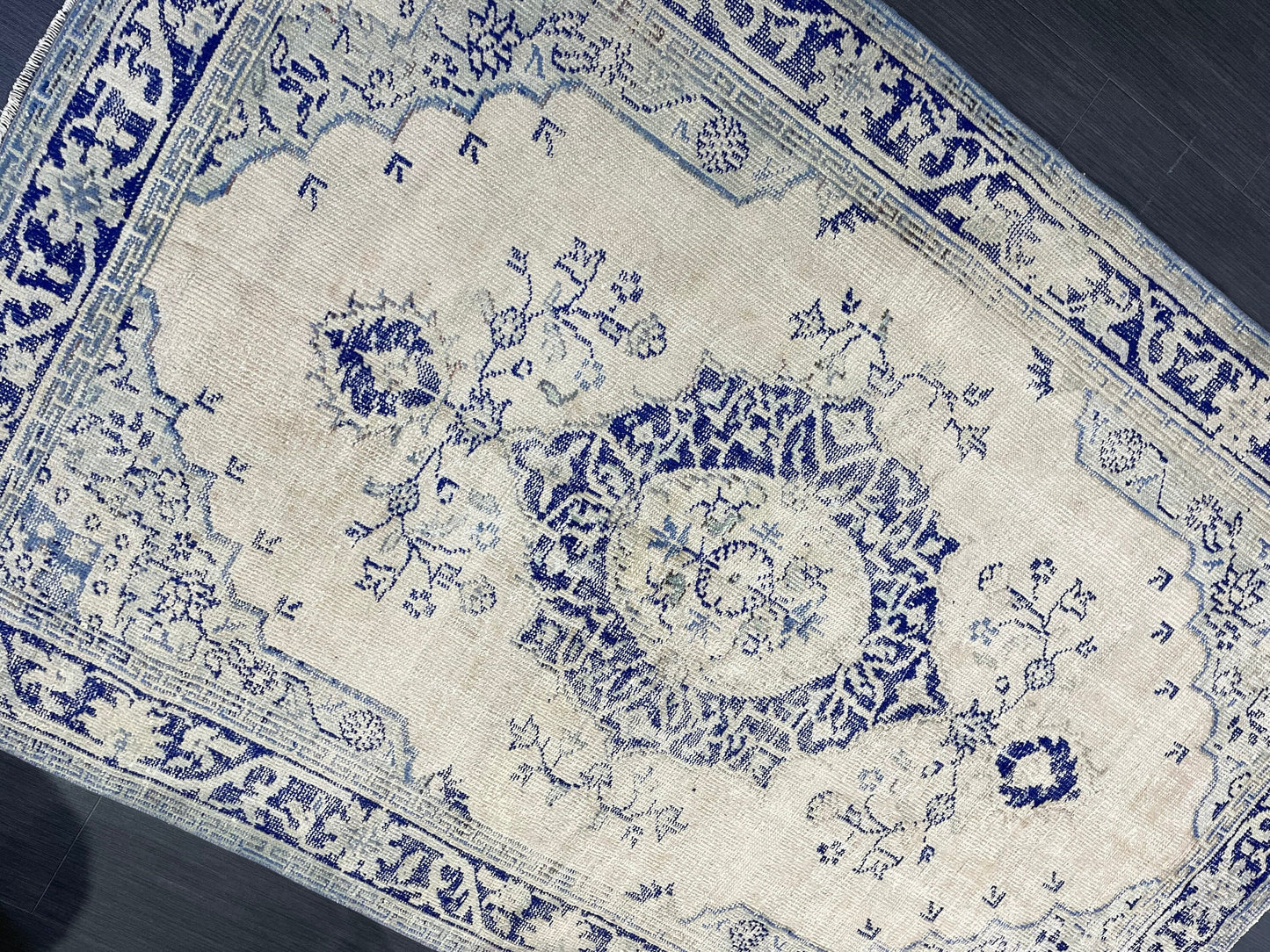 Muted Vintage RUG, muted Turkish Oushak Rug, Antique 4.6 x 6.8 Rug, Distressed Vintage Wool Rug, Handmade Rug, Hand Knotted Turkish Rug