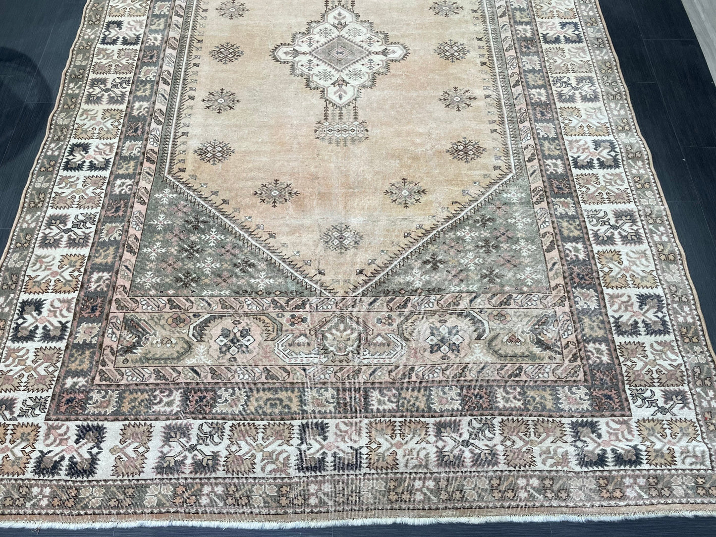 Vintage Rug, Handmade 6.5 x 10 Rug, Vintage Turkish Rug, Oushak Rug, Turkish Oushak Rug, Hand Knotted Soft Wool Rug Distressed Rug