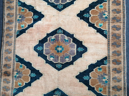 Blue OUSHAK RUG TURKISH Runner Rug Vintage 4.4 x 9.4 Runner Rug Vintage Runner Rug Wool Oushak Rug Hand Made Rugs Vintage Turkish Runner Rug