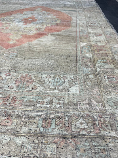 Vintage Rug, TURKISH 5.10 x 8.9 Rug, Vintage Wool Distressed Rug, Oushak Rug Orient Rug, Hand Knotted Rug, 100% Wool Rug, Handmade Rug