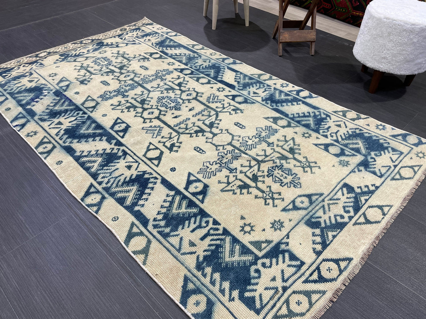 Hand Knotted Rug, Vintage Handmade RUG, Muted Vintage 3.8 x 6.2 Rug, Fine Rug, Wool Oushak Rug, Vintage Persian Rug, Turkish Blue Rug.