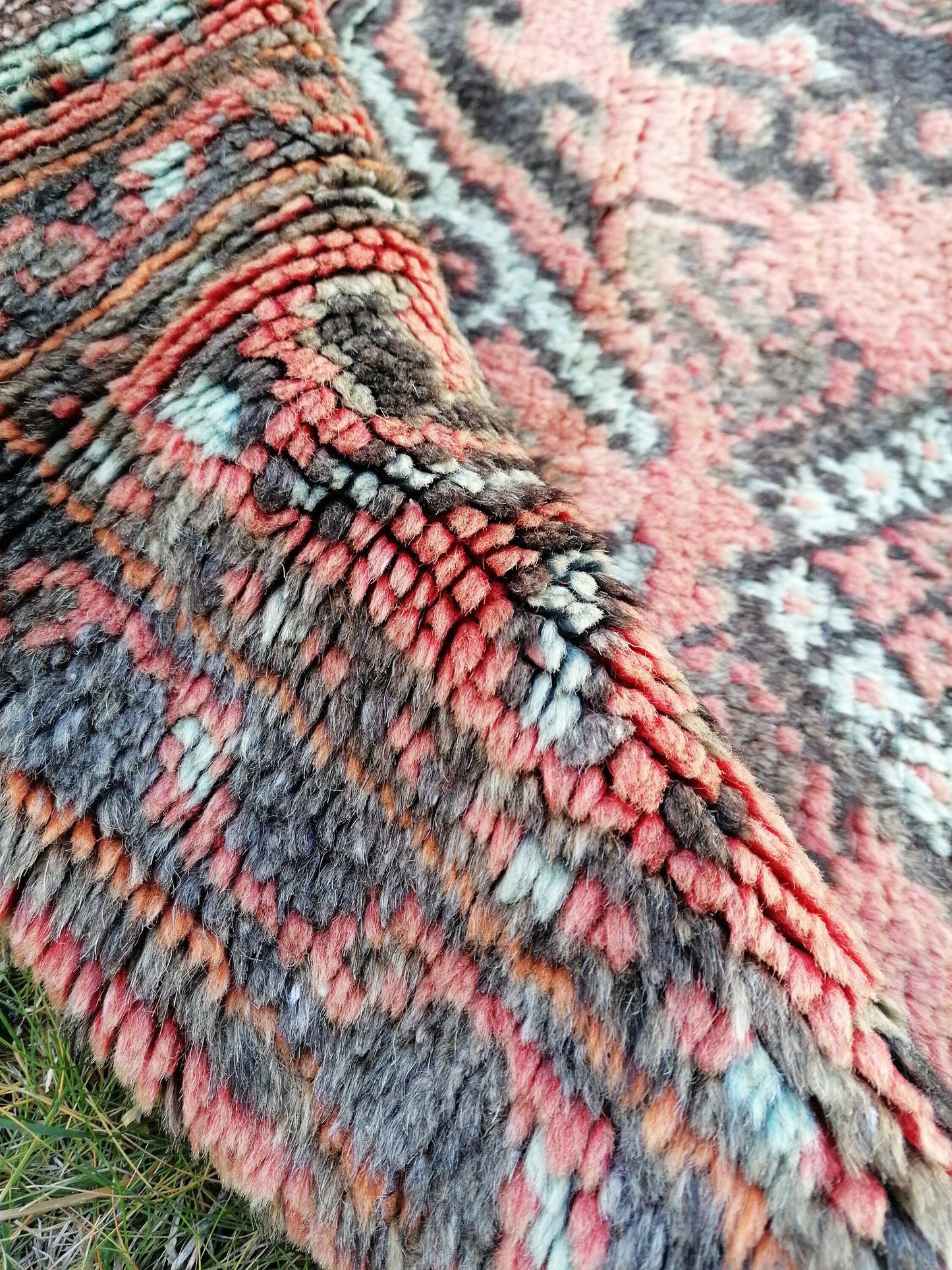 Shaggy oushak rug turkish rug vintage rug vintage 5'9x2'10