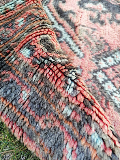 Shaggy oushak rug turkish rug vintage rug vintage 5'9x2'10