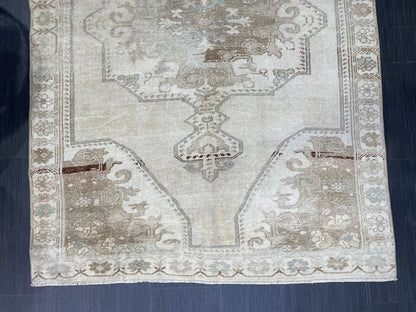 Antique Rug, Vintage 4.4 x 6.7 Rug, Turkish Wool Rug, Oushak Rug, Fine Hand Knotted Rug, Persian Rug, Handmade Rug