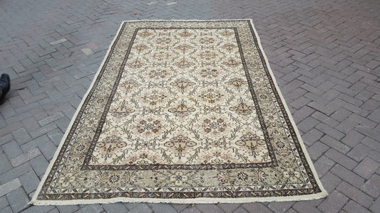5.6 x 9.6 Turkish Rug, Big Area Rug, Vintage Rug, Hand Made Oushak Rug, Distressed Colors Rug, Anatolian Rug Hand Knotted Wool Rug